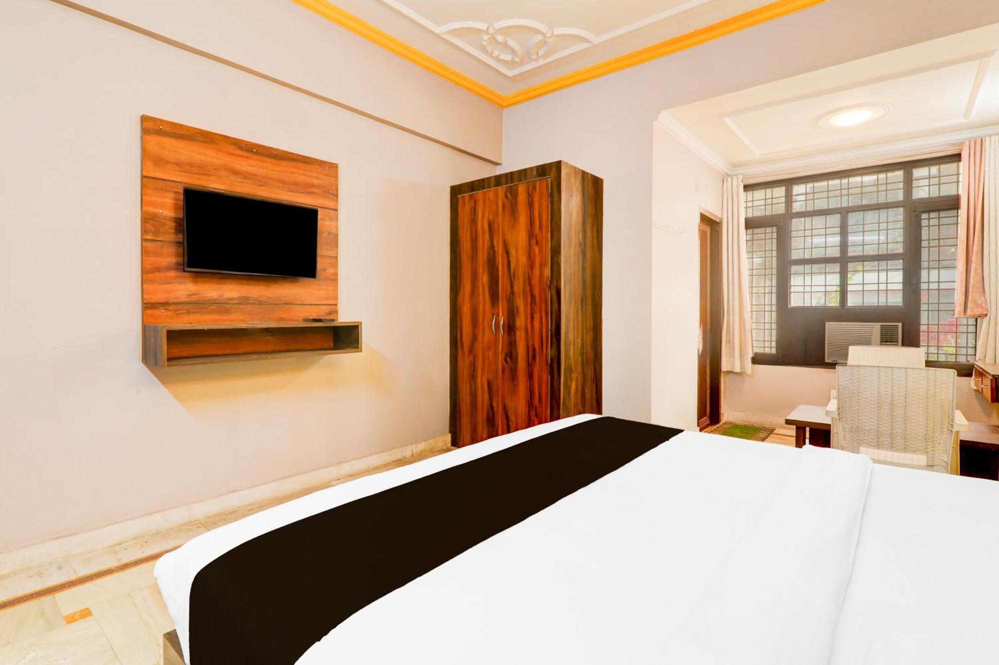 Super Hotel O Insaf Nagar Munshipuliya Formerly Vibrant Chinhat ภายนอก รูปภาพ