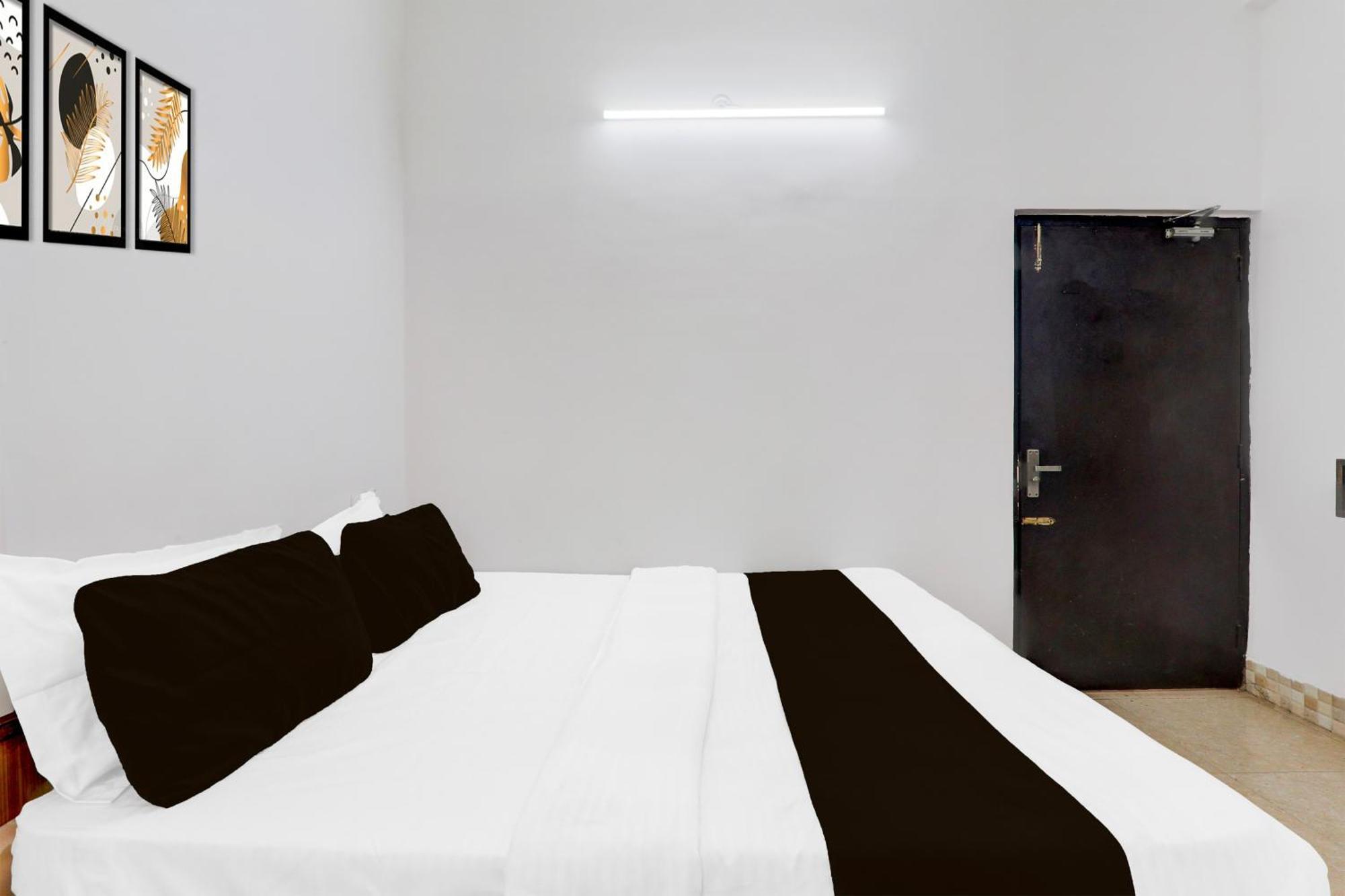 Super Hotel O Insaf Nagar Munshipuliya Formerly Vibrant Chinhat ภายนอก รูปภาพ