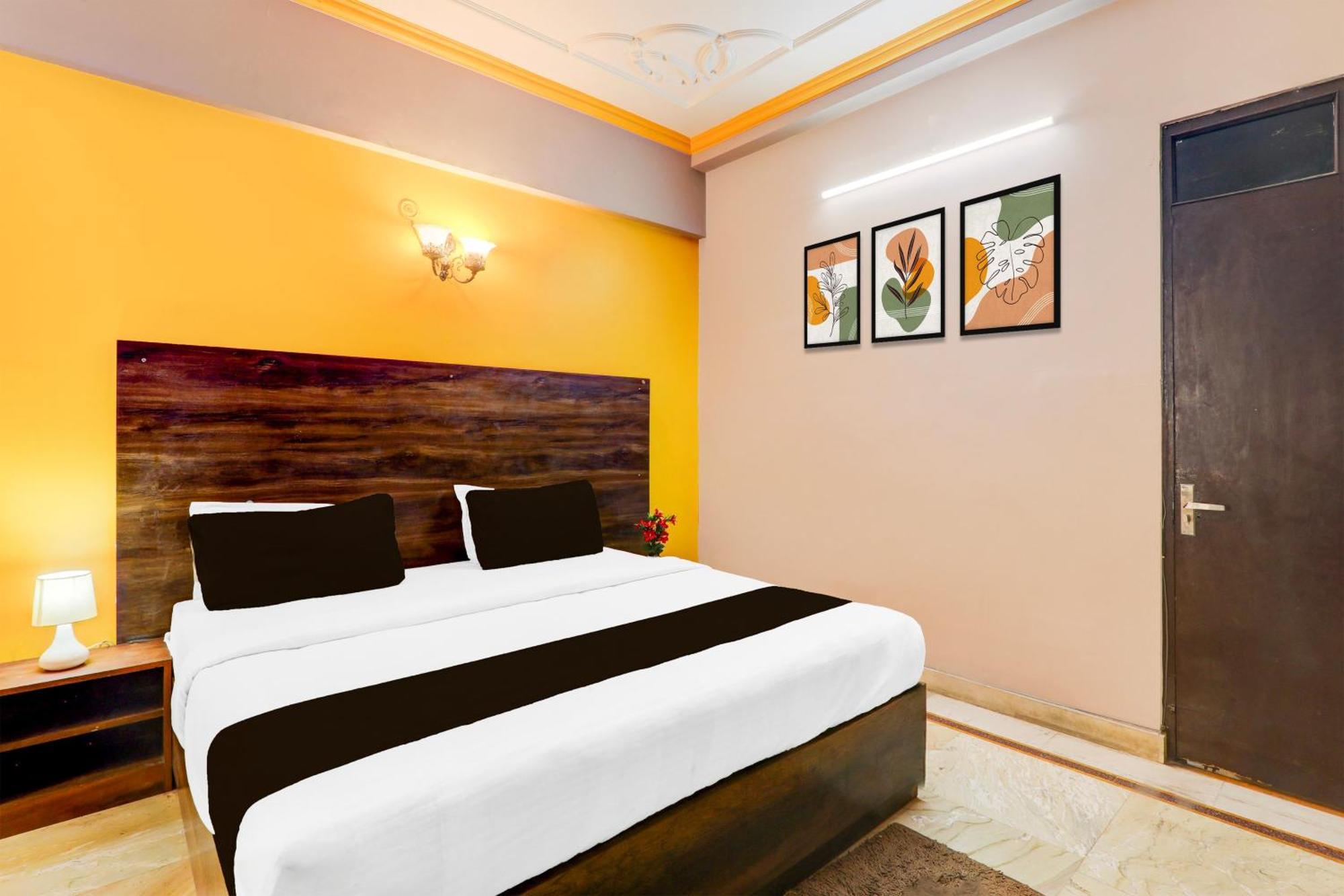 Super Hotel O Insaf Nagar Munshipuliya Formerly Vibrant Chinhat ภายนอก รูปภาพ