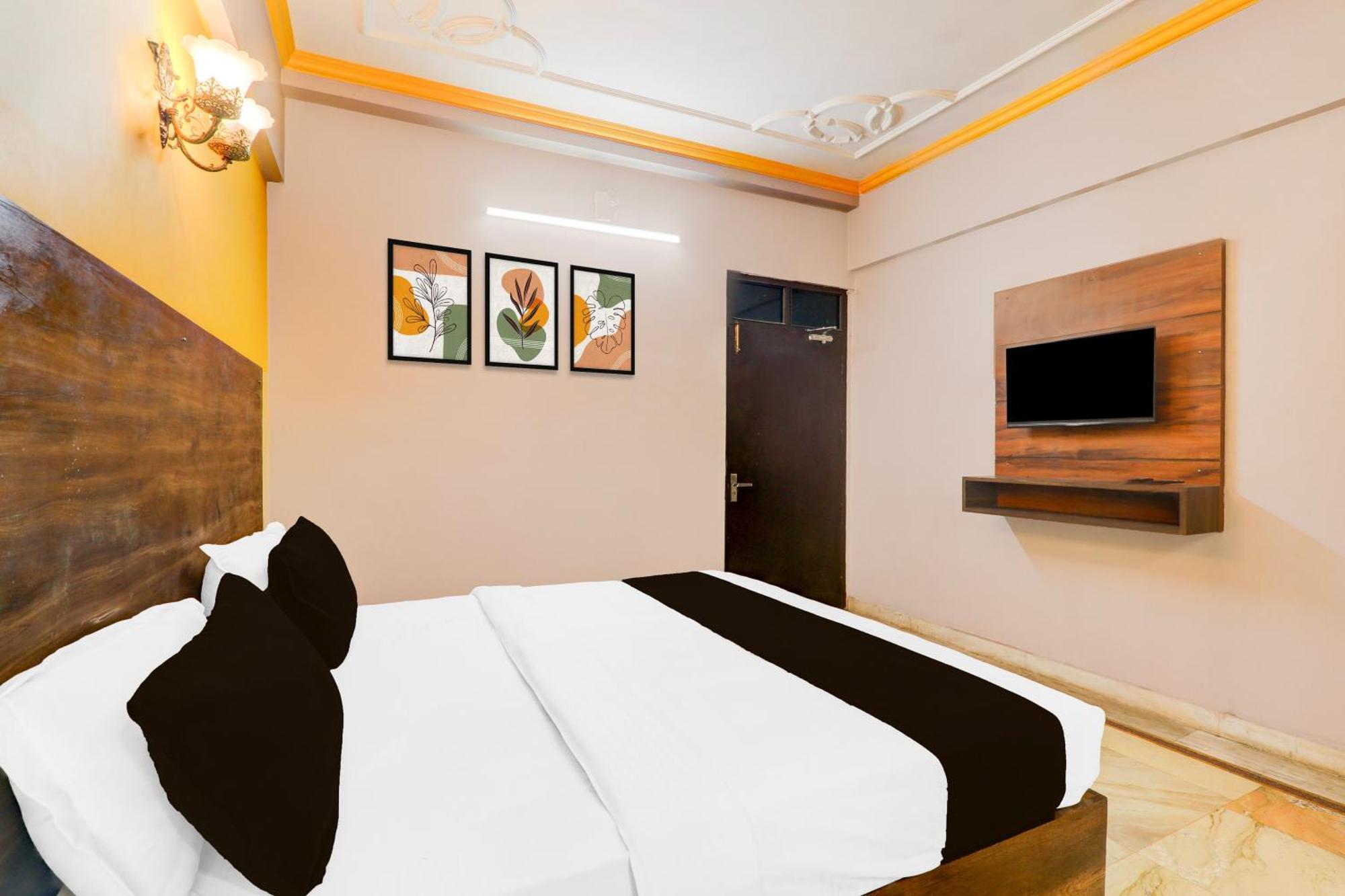 Super Hotel O Insaf Nagar Munshipuliya Formerly Vibrant Chinhat ภายนอก รูปภาพ